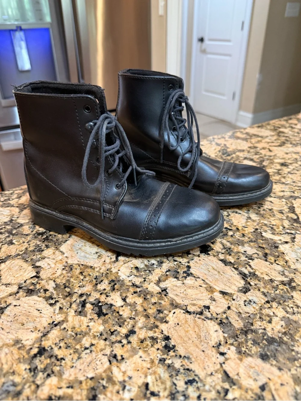 Kids Tuff Rider size 3 Black Leather Lace-Up paddock riding Boots